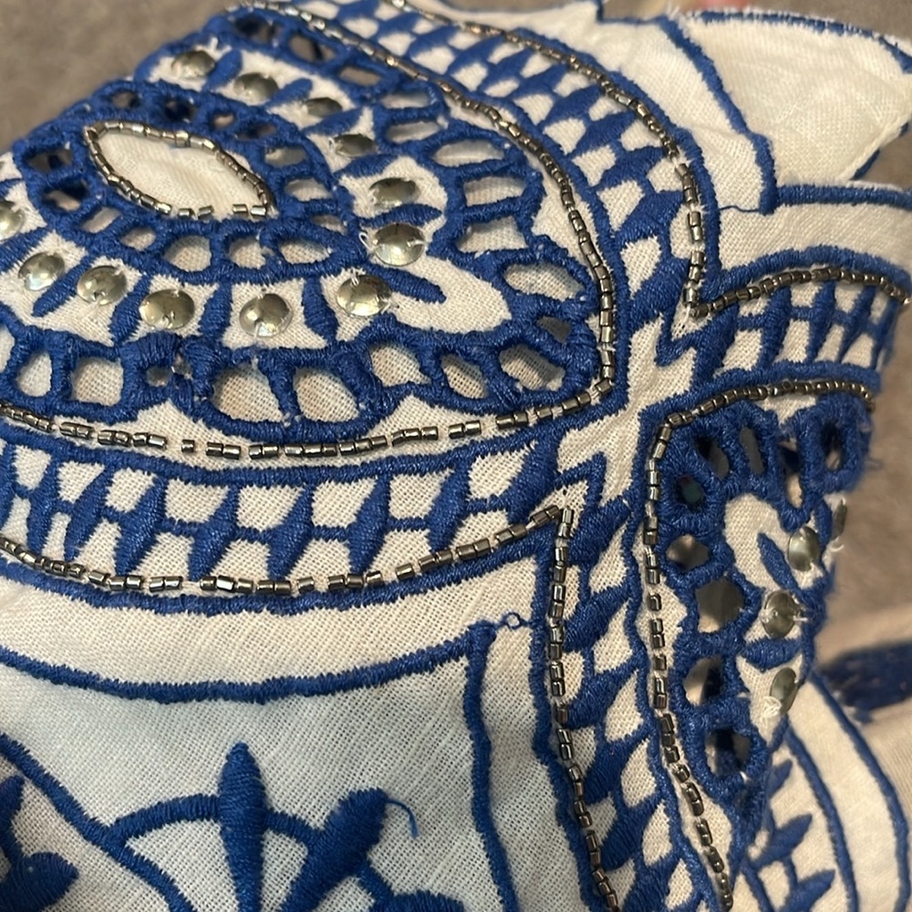 Chico’s Blue and White Embroidered Scalloped-Hem Jacket Size M - Picture 12 of 12